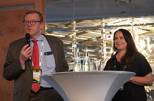 Prof. Dr. Antje Dietrich und Prof. Dr. Müller-Török Prof. Dr. Antje Dietrich und Prof. Dr. Müller-Török auf der Bühne beim Kongress BW 4.0