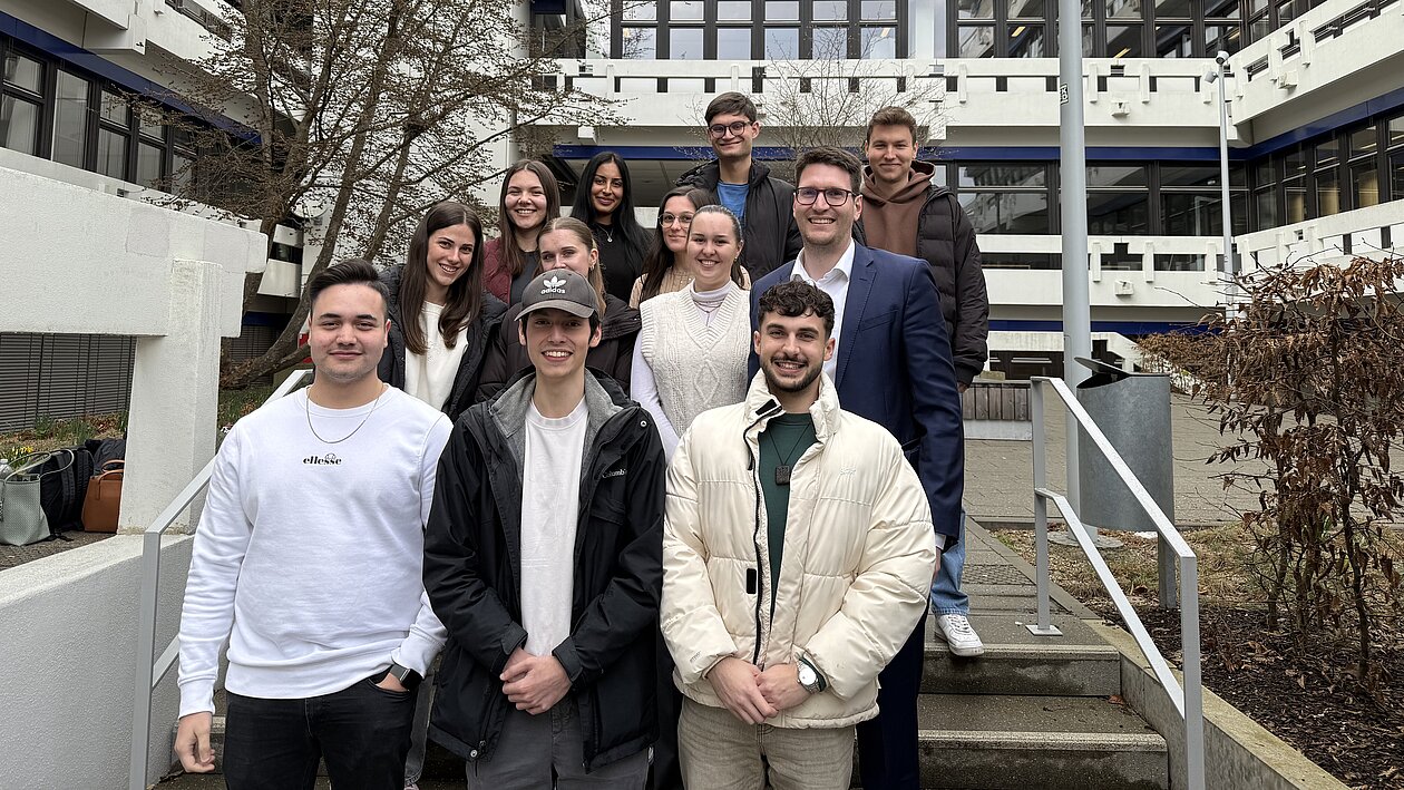 Bürgermeister Zell u.A. leitet HVF-Studierendenprojekt zu Chatbots in öffentlicher Verwaltung.