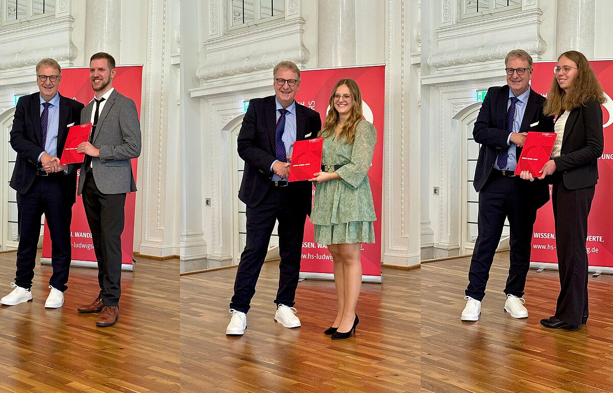 Collage: Professor Elmar Vogl ehrt drei Absolventen der Steuerverwaltung (Marco Rembecki, Kristina Wall, Ann-Sophie Walz) für ihre besten Bachelorarbeiten.