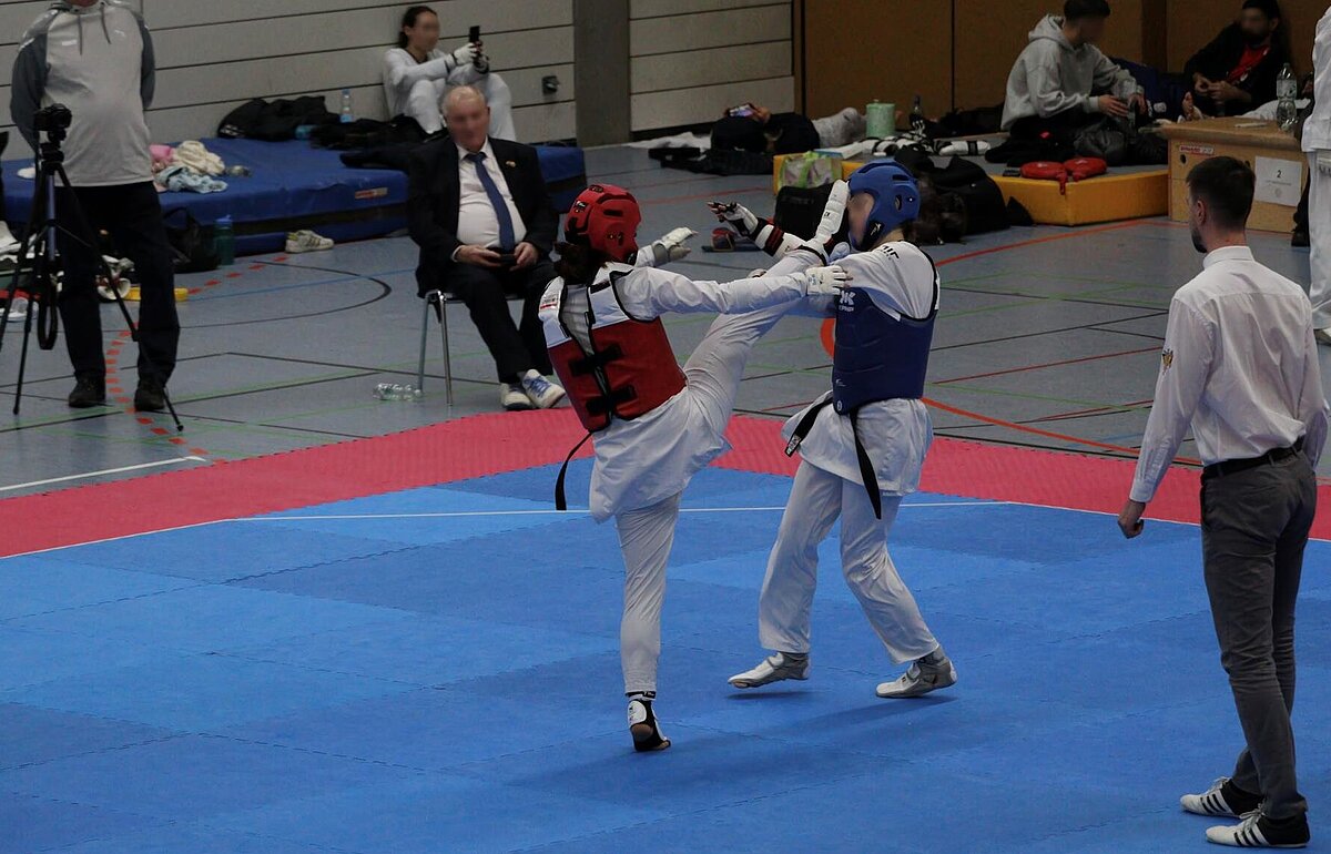 HVF-Studentin Sohejla Sabzghabaei bei den Deutschen Hochschulmeisterschaften vom Taekwondo