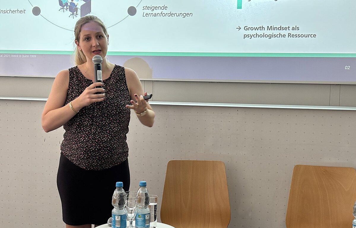 Vortrag Prof. Caroline Raps