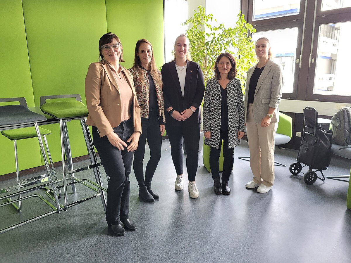 Sud zalida korinmas porno tomosha qiling