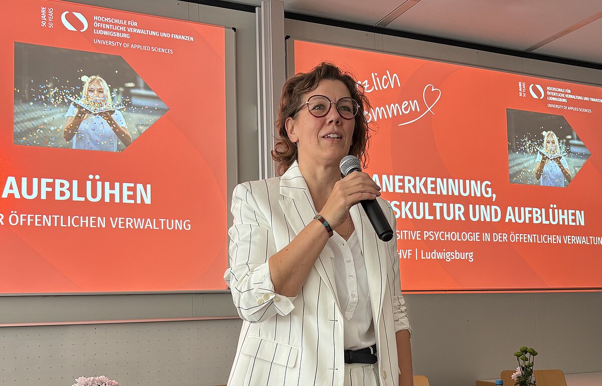 Begrüßung Dr. Iris Rauskala