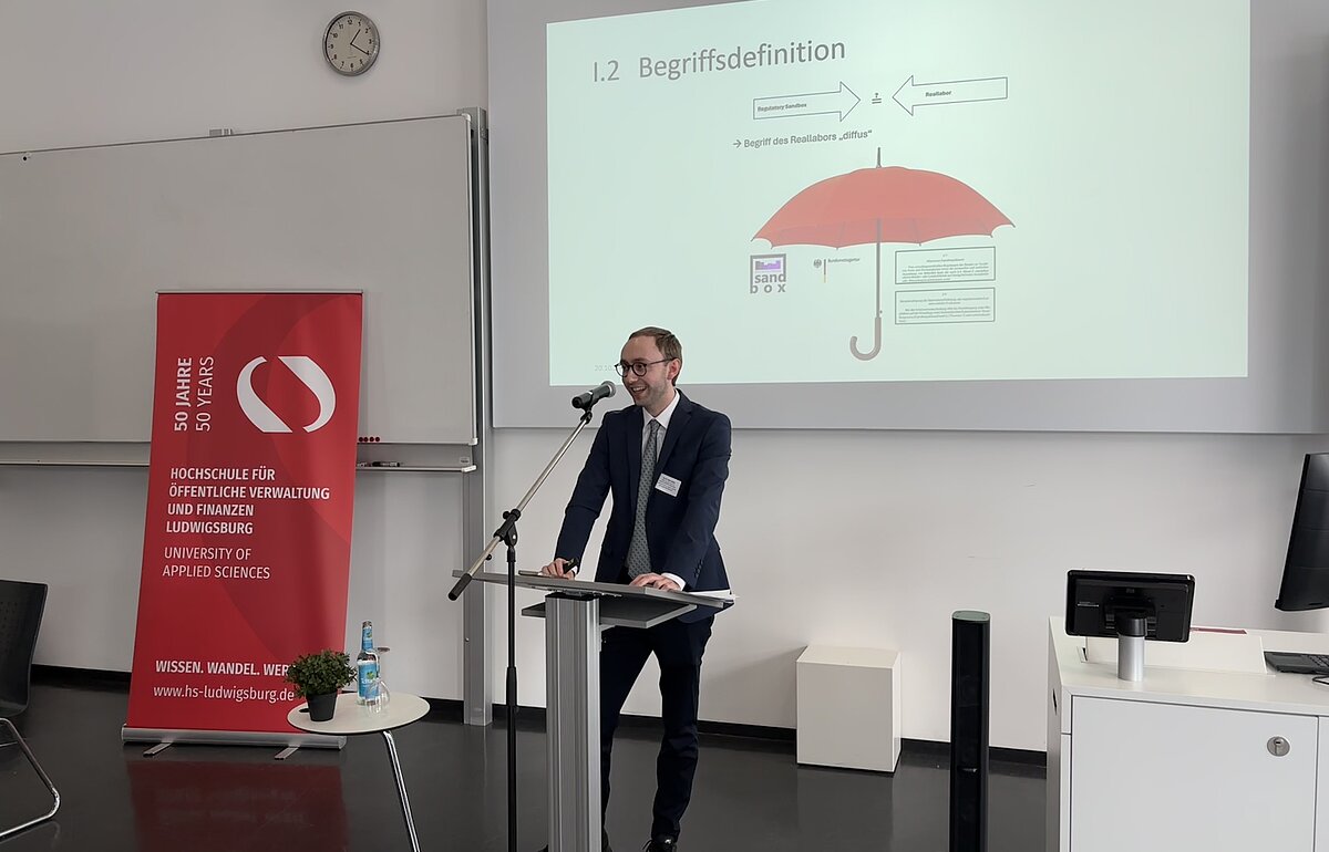 Redner Lukas Schwab