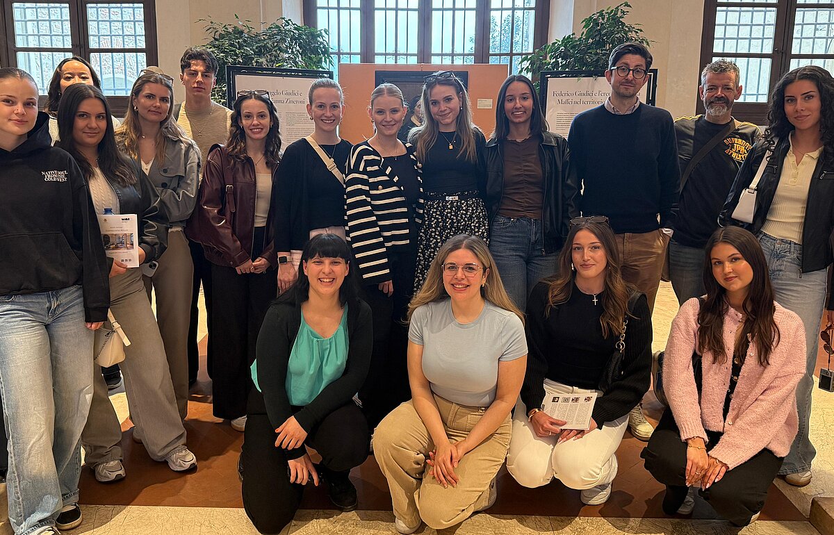 Gruppenbild der Fachprojektexkursion nach Bergamo
